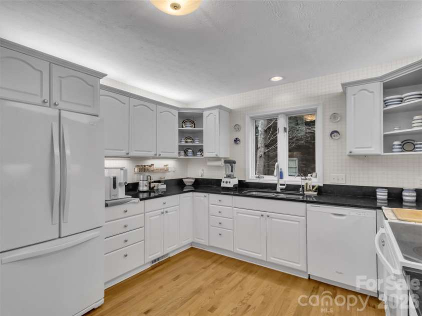 228 Crescent Drive, Lake Junaluska, NC 28745.  MLS# CAR4391043, YatesRealty ID 30475. 