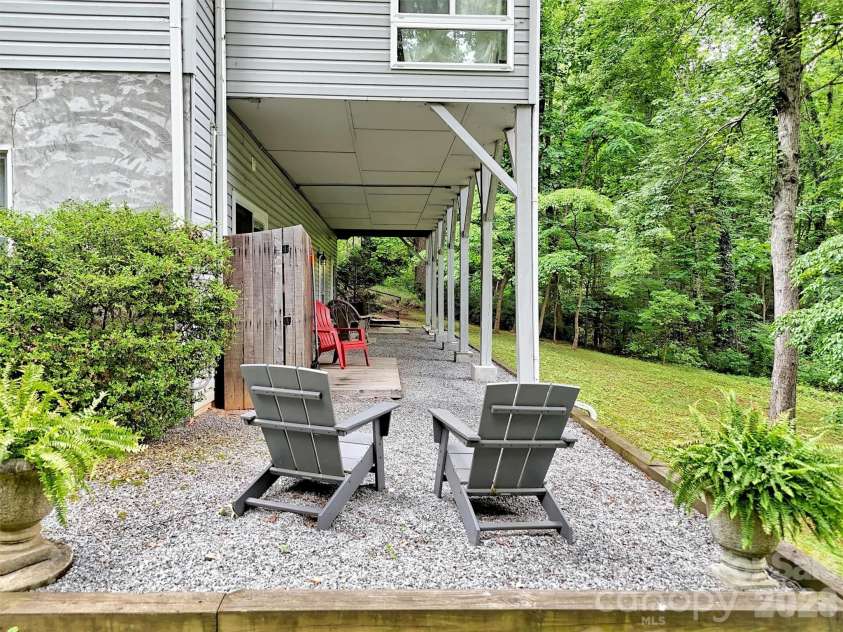 228 Crescent Drive, Lake Junaluska, NC 28745.  MLS# CAR4391043, YatesRealty ID 30475. 