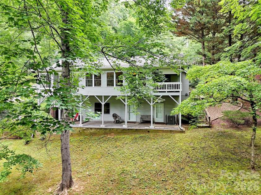 228 Crescent Drive, Lake Junaluska, NC 28745.  MLS# CAR4391043, YatesRealty ID 30475. 