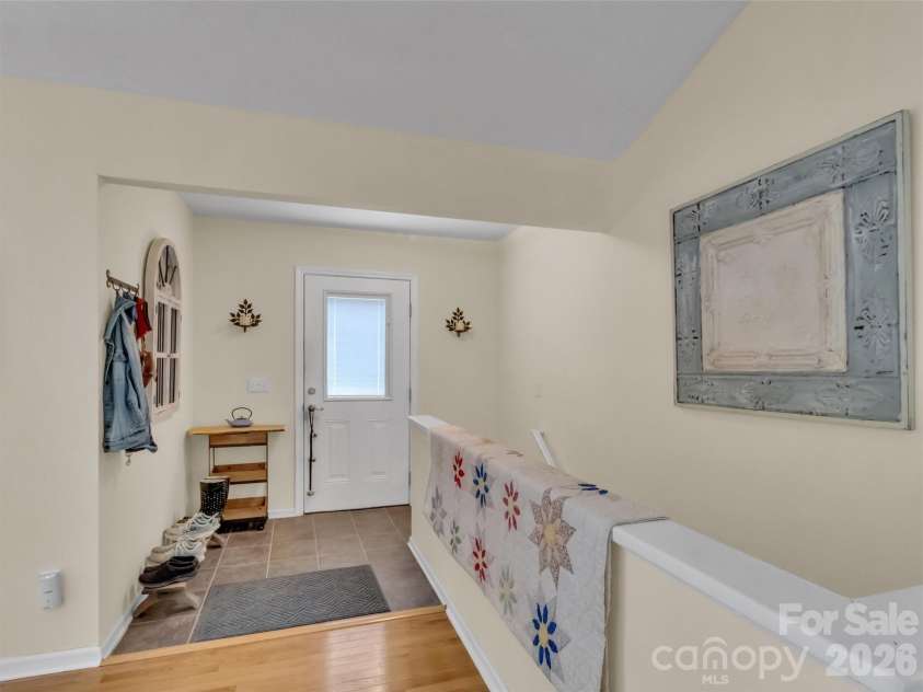 228 Crescent Drive, Lake Junaluska, NC 28745.  MLS# CAR4391043, YatesRealty ID 30475. Foyer