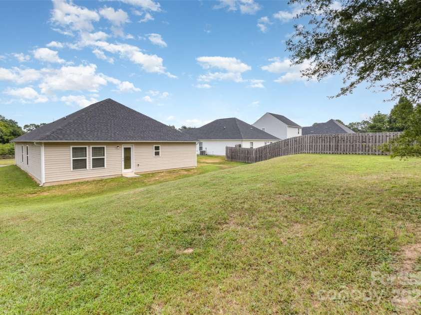646 Scarlet Leaf Lane, Oakboro, NC 28129.  MLS# CAR4284812, YatesRealty ID 30475. 
