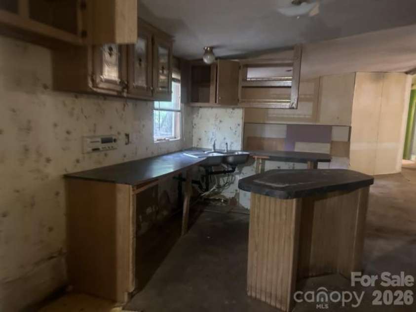 1018 Love Valley Road, Clover, SC 29710.  MLS# CAR4388364, YatesRealty ID 30476. 