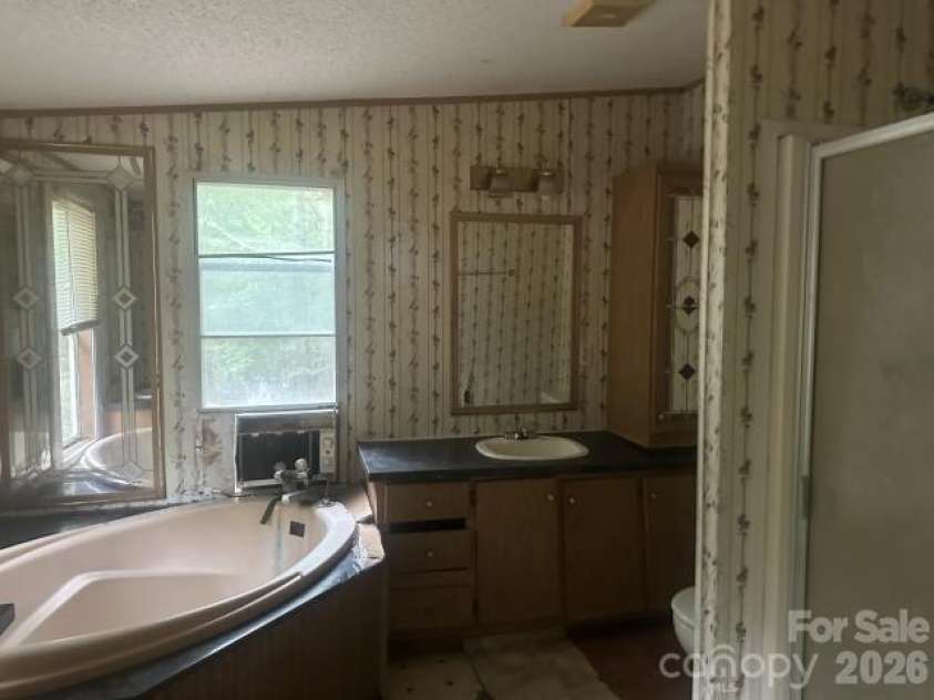 1018 Love Valley Road, Clover, SC 29710.  MLS# CAR4388364, YatesRealty ID 30476. 