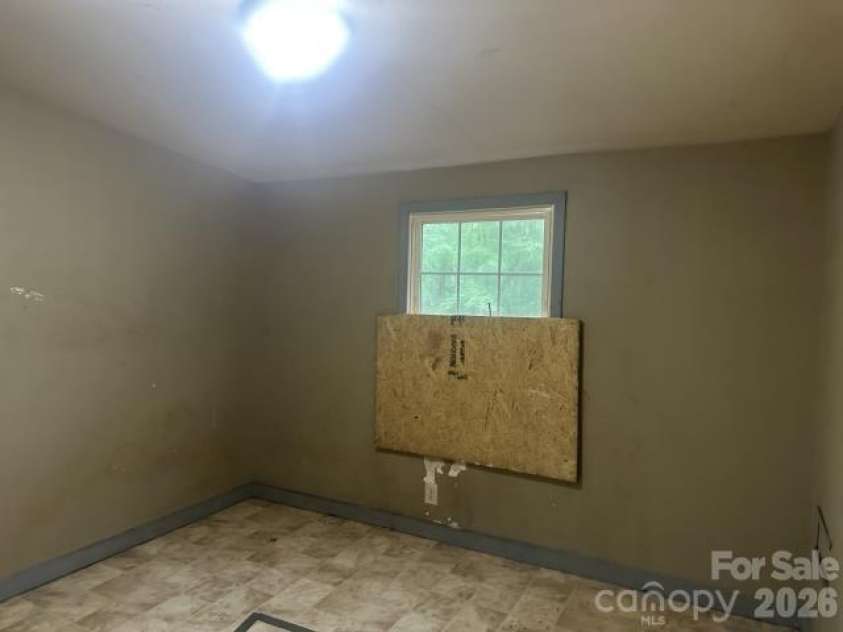 1018 Love Valley Road, Clover, SC 29710.  MLS# CAR4388364, YatesRealty ID 30476. 