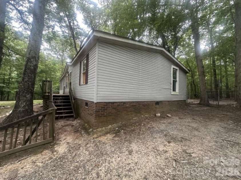 1018 Love Valley Road, Clover, SC 29710.  MLS# CAR4388364, YatesRealty ID 30476. 