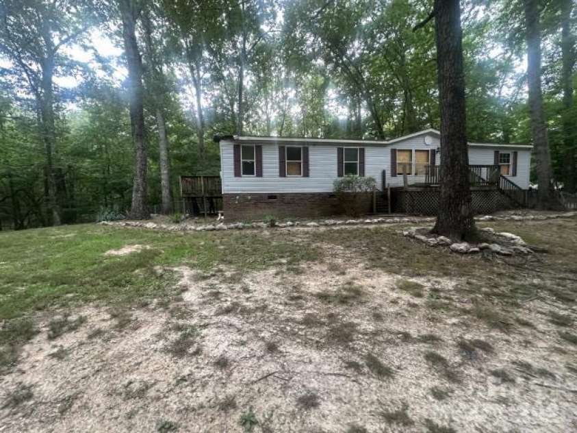 1018 Love Valley Road, Clover, SC 29710.  MLS# CAR4388364, YatesRealty ID 30476. 