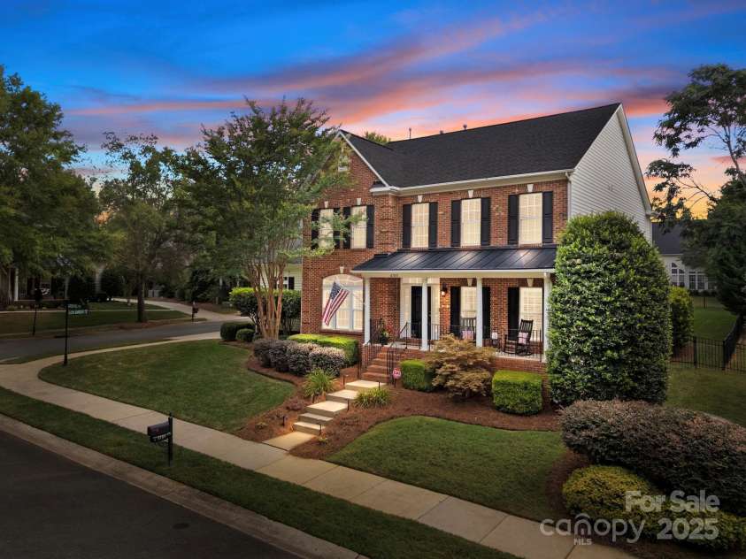 6703 Garden Hill Drive, Huntersville, NC 28078.  MLS# CAR4265776, YatesRealty ID 30476. Meticulously maintained one owner home with updated roof and updated A/C