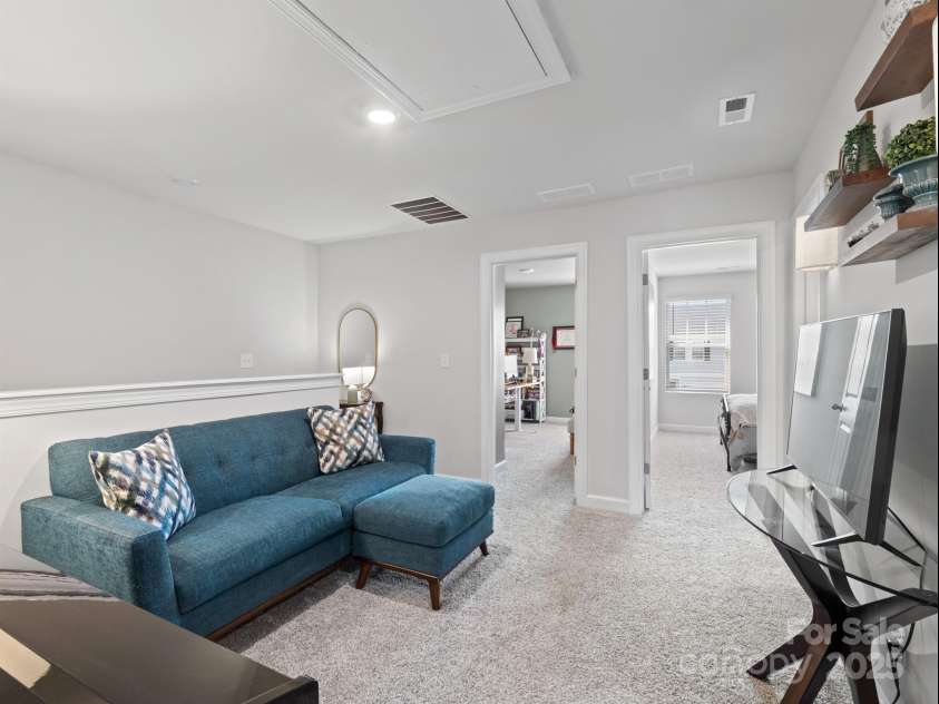 4170 County Down Avenue, Kannapolis, NC 28081.  MLS# CAR4278737, YatesRealty ID 30477. Loft