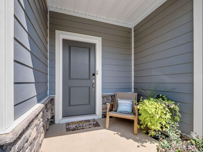 4170 County Down Avenue, Kannapolis, NC 28081.  MLS# CAR4278737, YatesRealty ID 30477. Welcome!