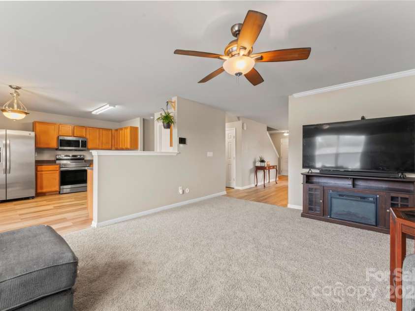 3996 Heather View Lane, Winston Salem, NC 27127.  MLS# CAR4261044, YatesRealty ID 30478. 