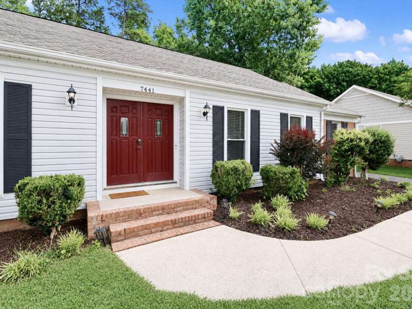 7441 Riding Trail Road, Charlotte, NC 28212.  MLS# CAR4391897, YatesRealty ID 30478. 