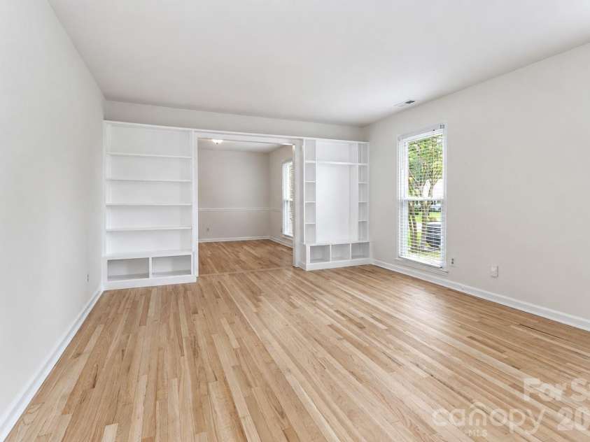 7441 Riding Trail Road, Charlotte, NC 28212.  MLS# CAR4391897, YatesRealty ID 30478. 
