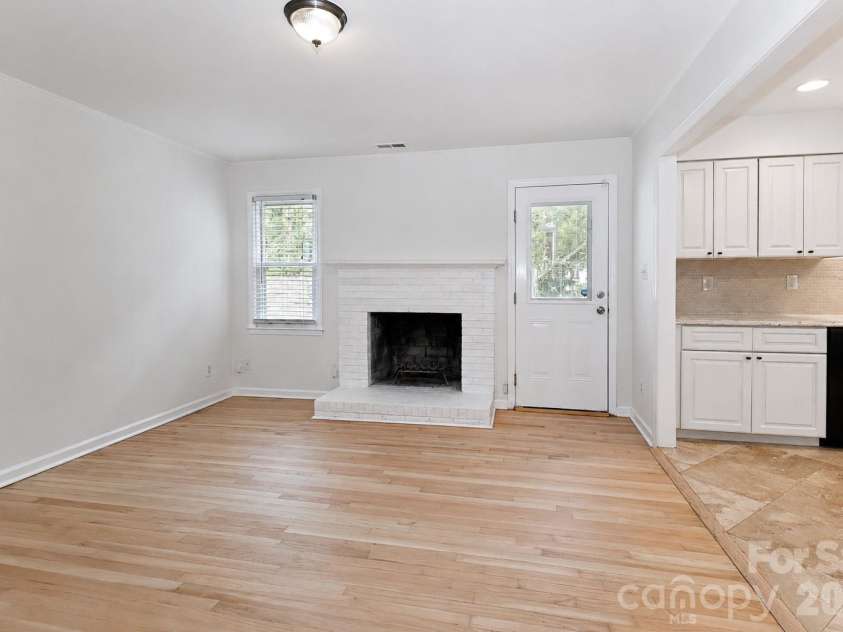 7441 Riding Trail Road, Charlotte, NC 28212.  MLS# CAR4391897, YatesRealty ID 30478. 
