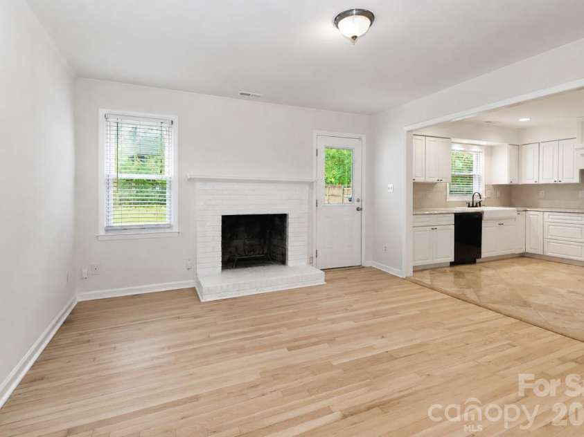7441 Riding Trail Road, Charlotte, NC 28212.  MLS# CAR4391897, YatesRealty ID 30478. 