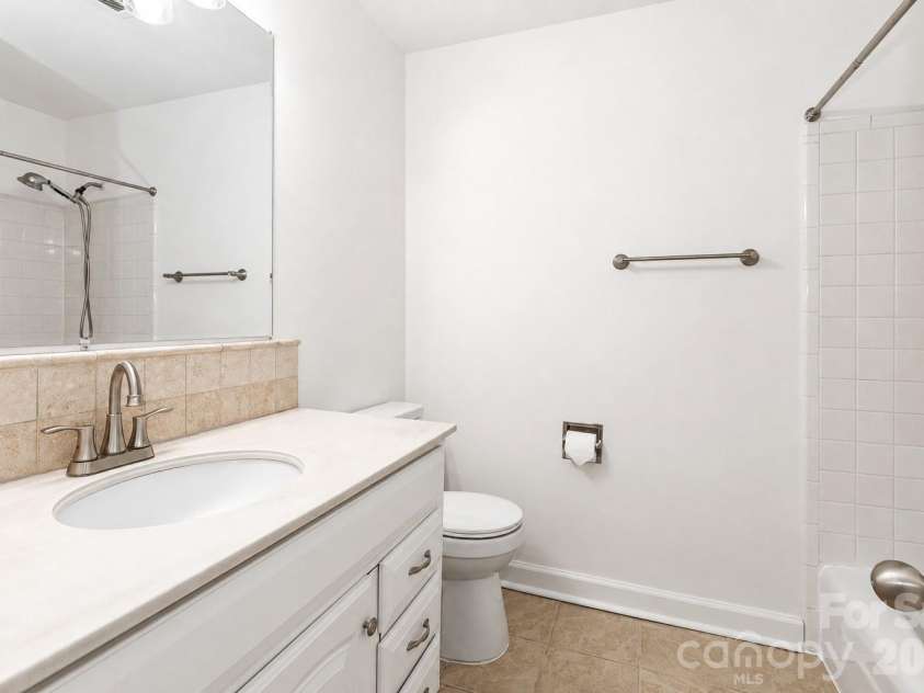7441 Riding Trail Road, Charlotte, NC 28212.  MLS# CAR4391897, YatesRealty ID 30478. 