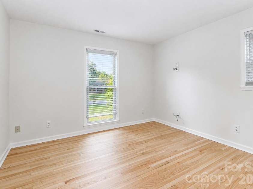 7441 Riding Trail Road, Charlotte, NC 28212.  MLS# CAR4391897, YatesRealty ID 30478. 