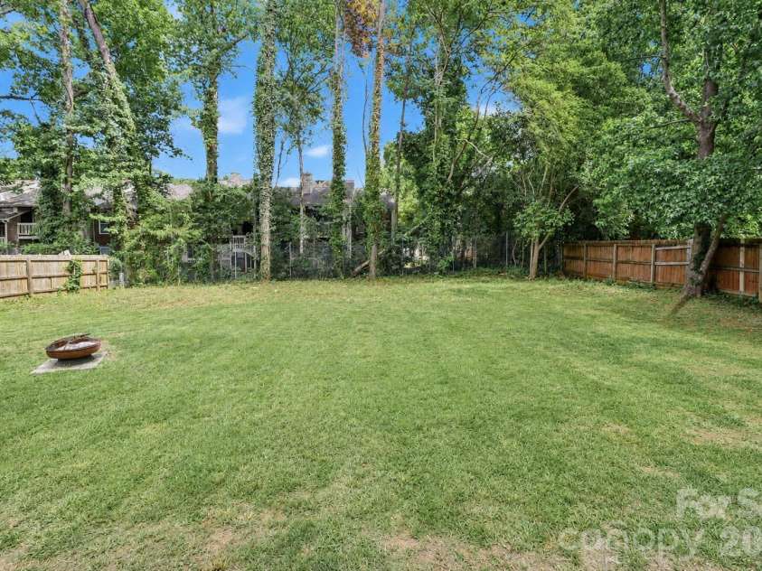 7441 Riding Trail Road, Charlotte, NC 28212.  MLS# CAR4391897, YatesRealty ID 30478. 