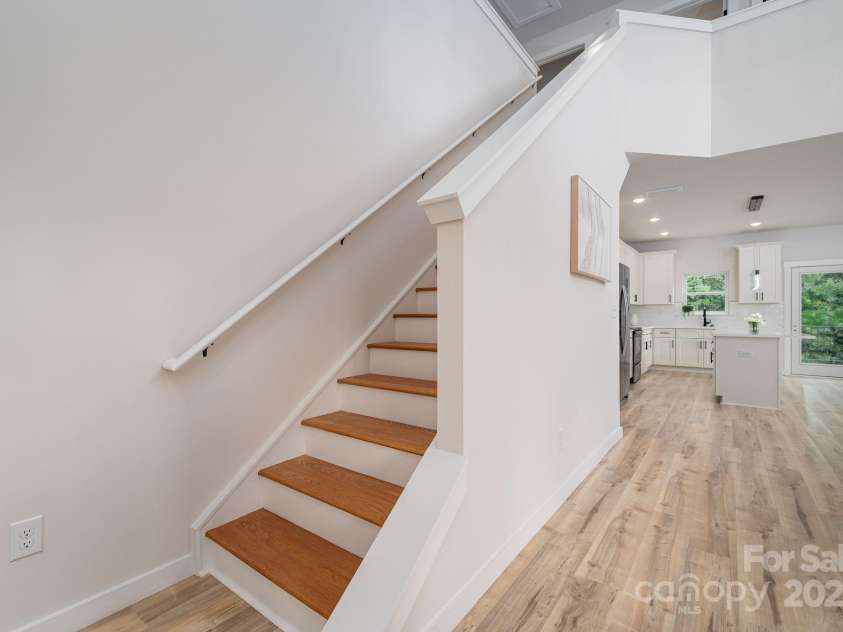 207 9th Court, Conover, NC 28613.  MLS# CAR4258664, YatesRealty ID 30479. 