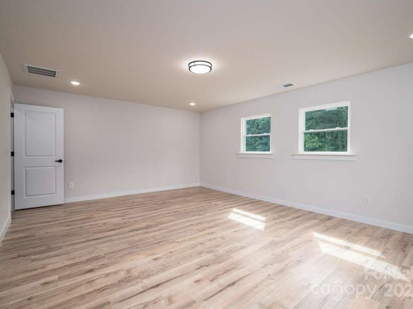 207 9th Court, Conover, NC 28613.  MLS# CAR4258664, YatesRealty ID 30479. 