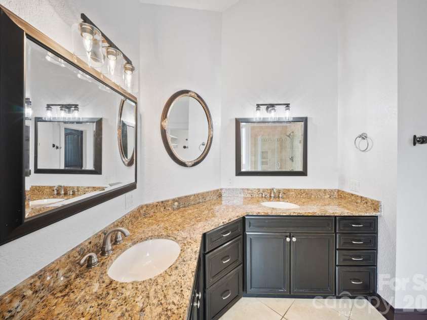 19 Angler Trail, Asheville, NC 28803.  MLS# CAR4350283, YatesRealty ID 3048. 