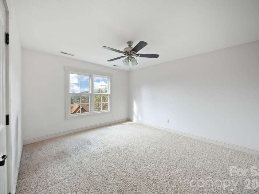 19 Angler Trail, Asheville, NC 28803.  MLS# CAR4350283, YatesRealty ID 3048. 
