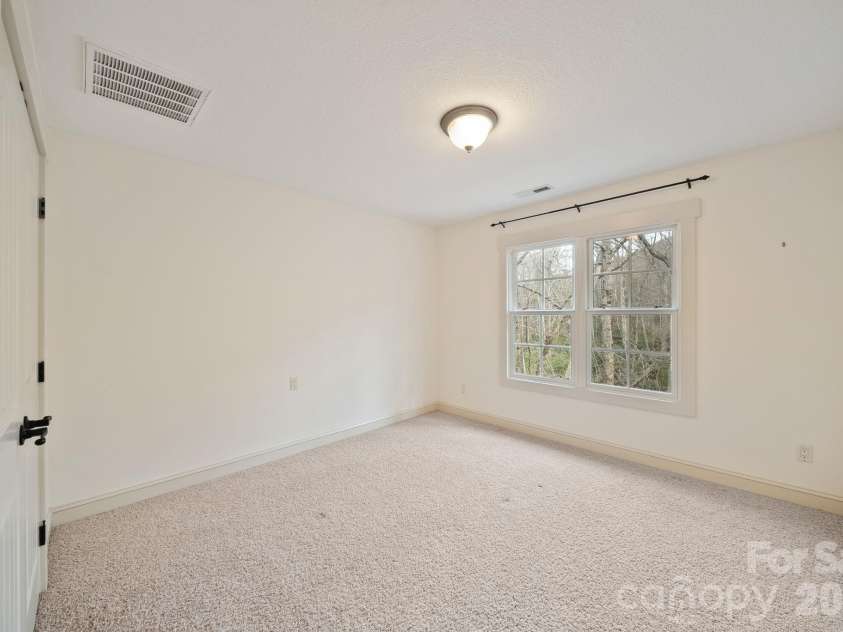 19 Angler Trail, Asheville, NC 28803.  MLS# CAR4350283, YatesRealty ID 3048. 