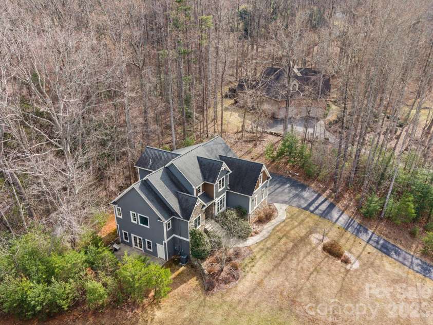 19 Angler Trail, Asheville, NC 28803.  MLS# CAR4350283, YatesRealty ID 3048. 