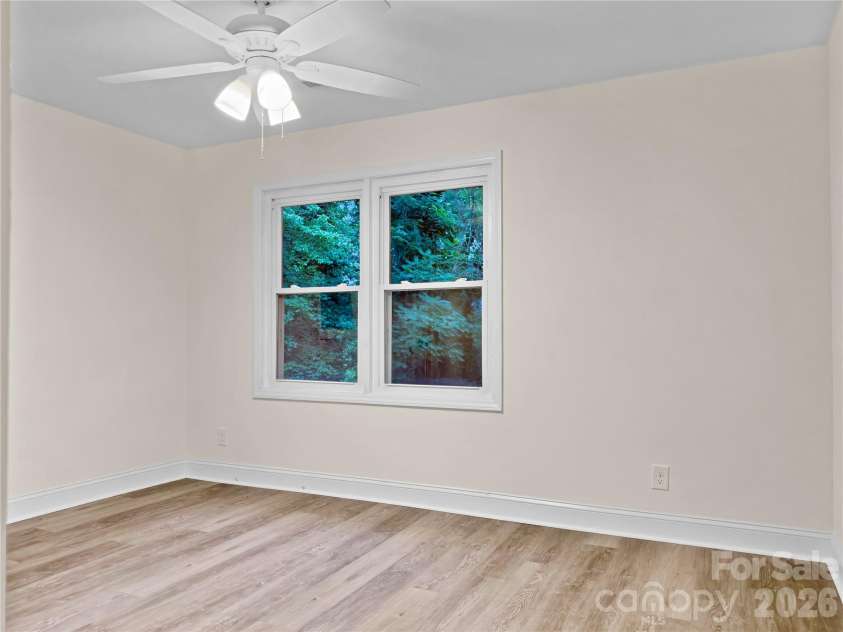 218 Palmer Street, Lenoir, NC 28645.  MLS# CAR4388853, YatesRealty ID 30480. 