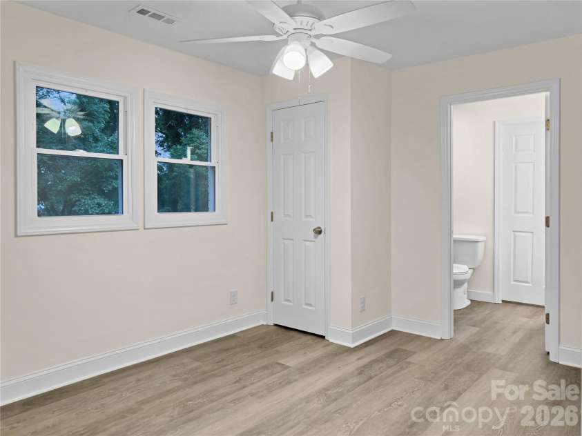 218 Palmer Street, Lenoir, NC 28645.  MLS# CAR4388853, YatesRealty ID 30480. 