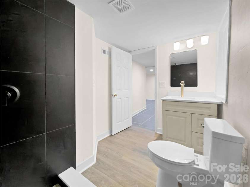218 Palmer Street, Lenoir, NC 28645.  MLS# CAR4388853, YatesRealty ID 30480. 