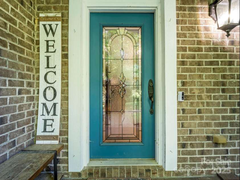 53 Kanuga Forest Drive, Hendersonville, NC 28739.  MLS# CAR4284167, YatesRealty ID 30480. 