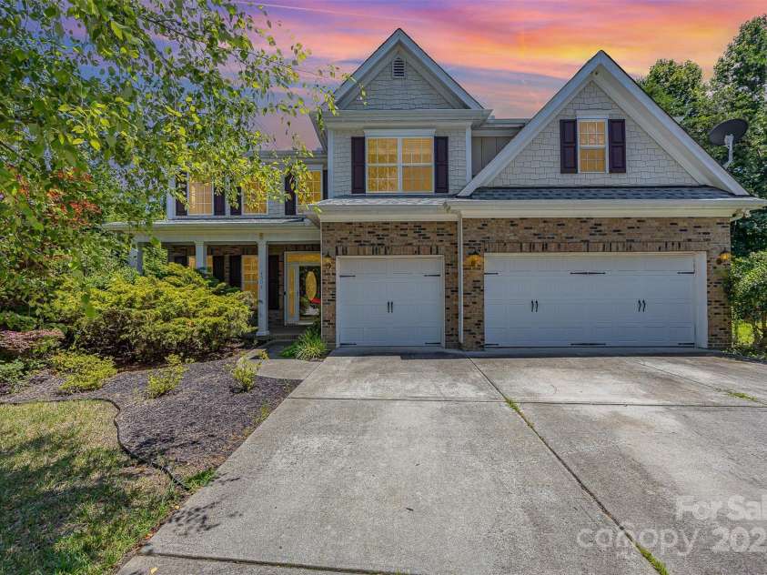 4504 Rockland Court, High Point, NC 27265.  MLS# CAR4255057, YatesRealty ID 30481. 