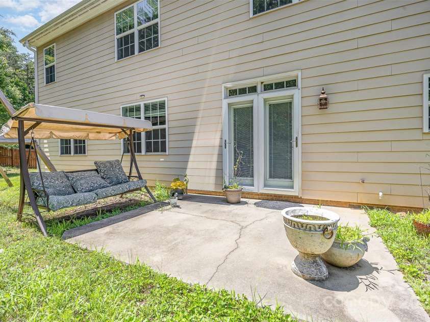 4504 Rockland Court, High Point, NC 27265.  MLS# CAR4255057, YatesRealty ID 30481. 