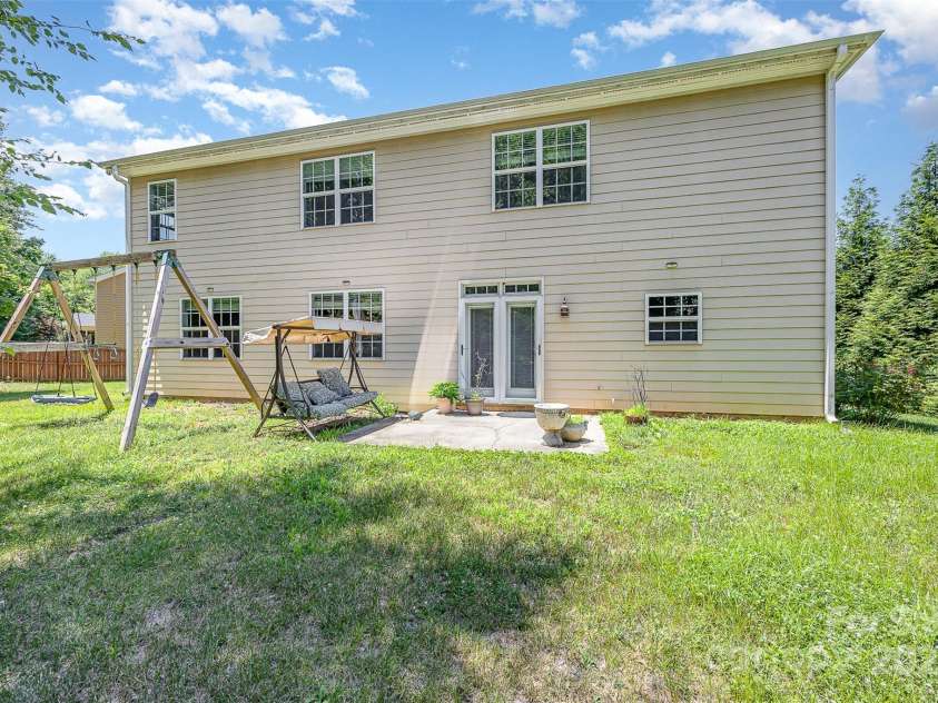 4504 Rockland Court, High Point, NC 27265.  MLS# CAR4255057, YatesRealty ID 30481. 
