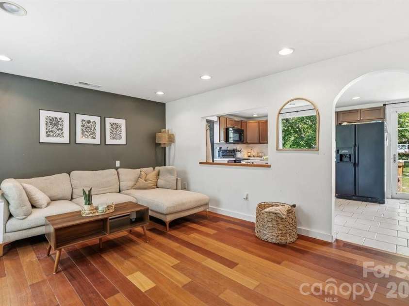 1177 Runway Drive, Hendersonville, NC 28792.  MLS# CAR4381042, YatesRealty ID 30483. Living room