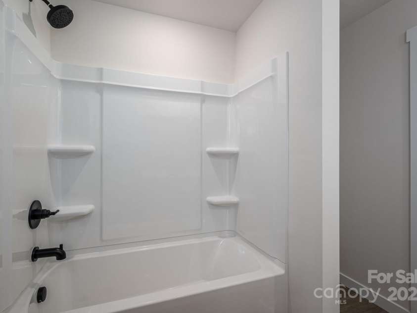 1951 32nd Street, Hickory, NC 28601.  MLS# CAR4280609, YatesRealty ID 30483. 