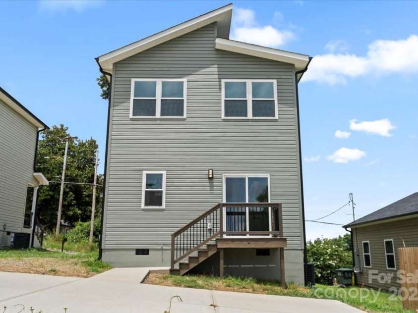 431 Norment Avenue, Gastonia, NC 28052.  MLS# CAR4282704, YatesRealty ID 30484. 