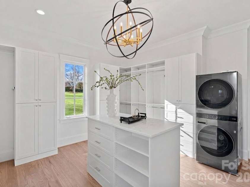 101 Longfellow Lane, Mooresville, NC 28117.  MLS# CAR4401634, YatesRealty ID 30485. 