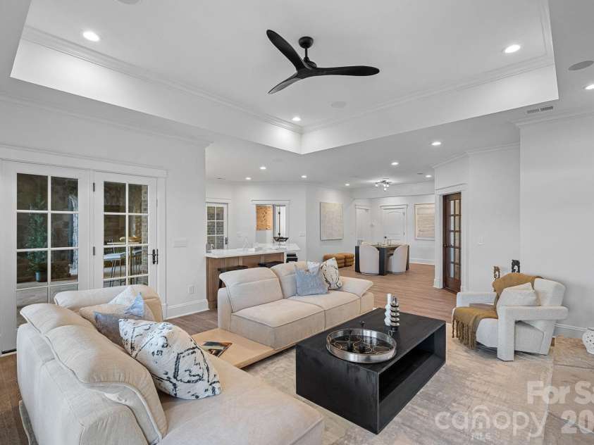 101 Longfellow Lane, Mooresville, NC 28117.  MLS# CAR4401634, YatesRealty ID 30485. 