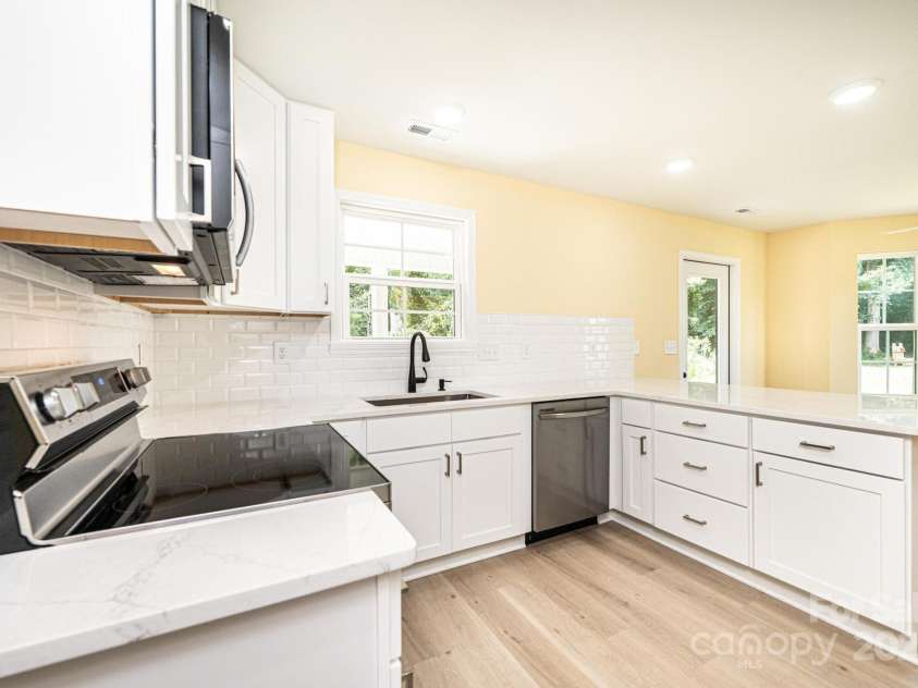 1912 Maius Drive, Conover, NC 28613.  MLS# CAR4288452, YatesRealty ID 30486. 