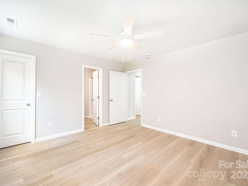 1912 Maius Drive, Conover, NC 28613.  MLS# CAR4288452, YatesRealty ID 30486. 