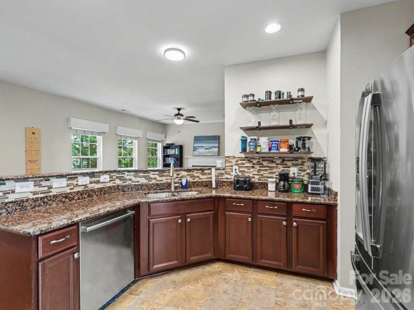 305 Hydrangea Drive, Clover, SC 29710.  MLS# CAR4388289, YatesRealty ID 30487. 