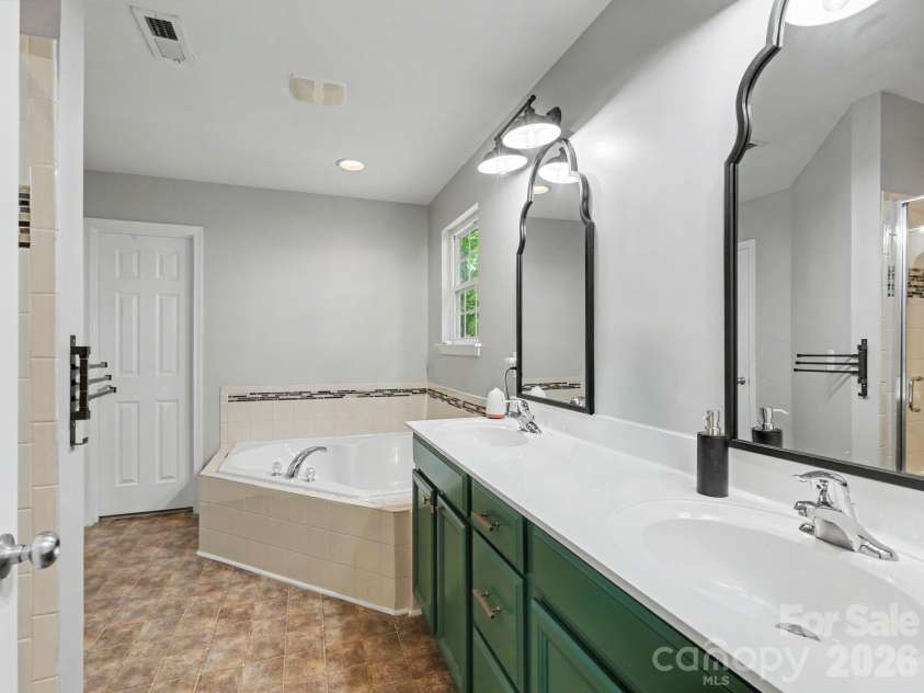 305 Hydrangea Drive, Clover, SC 29710.  MLS# CAR4388289, YatesRealty ID 30487. 