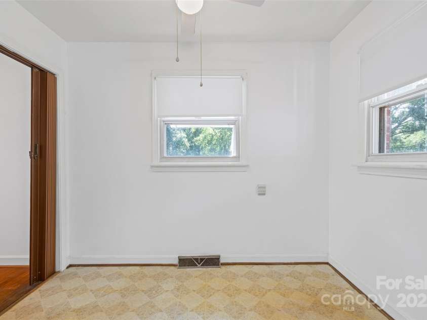 527 Park Drive, Monroe, NC 28112.  MLS# CAR4287663, YatesRealty ID 30487. 