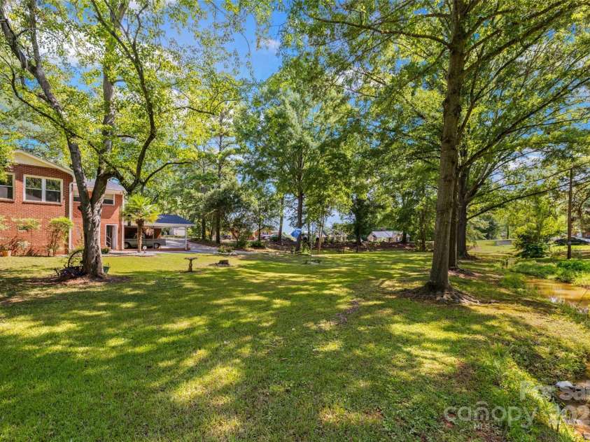 527 Park Drive, Monroe, NC 28112.  MLS# CAR4287663, YatesRealty ID 30487. 