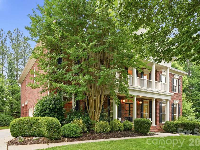 1107 Doverstone Court, Matthews, NC 28104.  MLS# CAR4383935, YatesRealty ID 30488. 