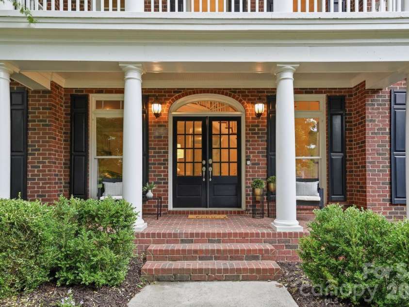 1107 Doverstone Court, Matthews, NC 28104.  MLS# CAR4383935, YatesRealty ID 30488. 