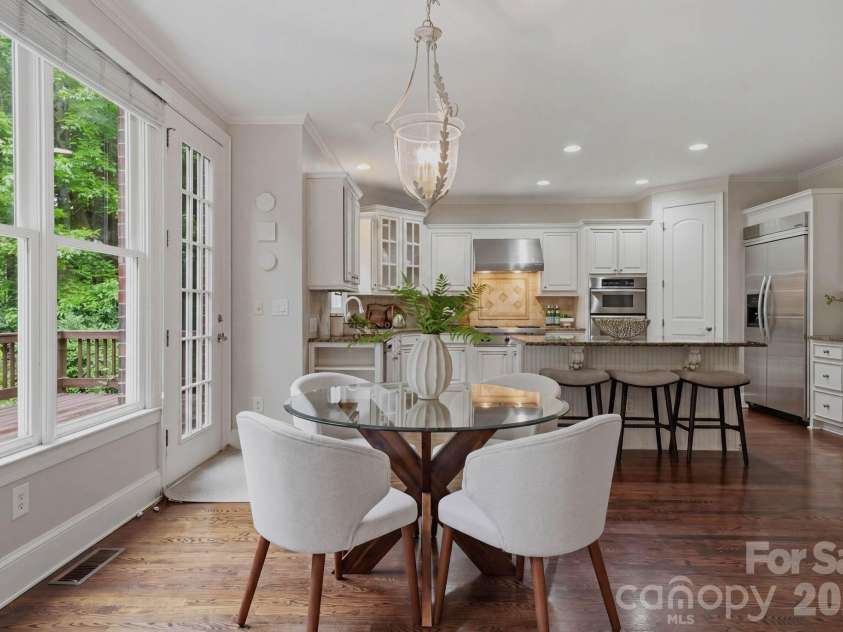 1107 Doverstone Court, Matthews, NC 28104.  MLS# CAR4383935, YatesRealty ID 30488. 