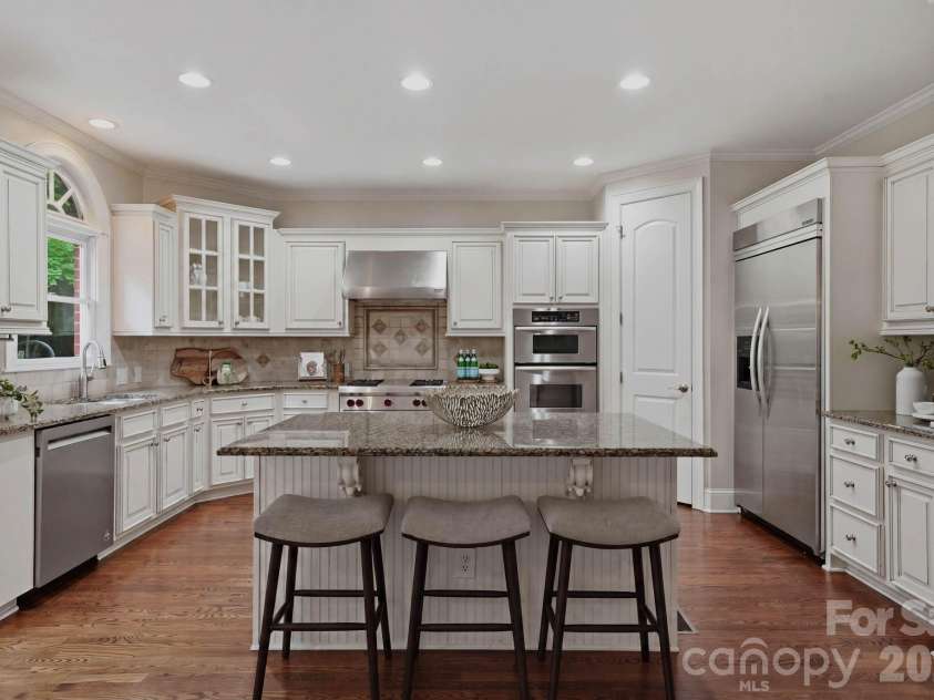 1107 Doverstone Court, Matthews, NC 28104.  MLS# CAR4383935, YatesRealty ID 30488. 