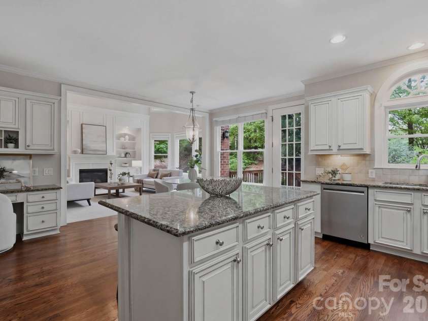 1107 Doverstone Court, Matthews, NC 28104.  MLS# CAR4383935, YatesRealty ID 30488. 